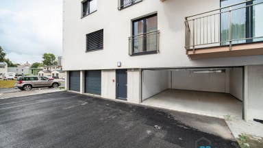 Prodej nadstandardního bytu 3+kk s dvougaráží v centru Svitav