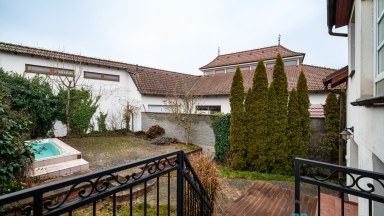 Prodej rodinného domu v centru Svitav s garáží a bazénem