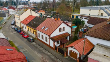 Prodej rodinného domu v centru Svitav s garáží a bazénem