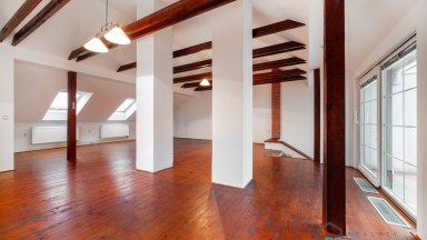 Prodej rodinného domu v centru Svitav s garáží a bazénem