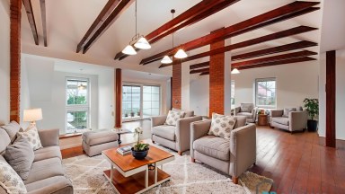 Prodej rodinného domu v centru Svitav s garáží a bazénem