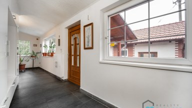 Prodej rodinného domu v centru Svitav s garáží a bazénem